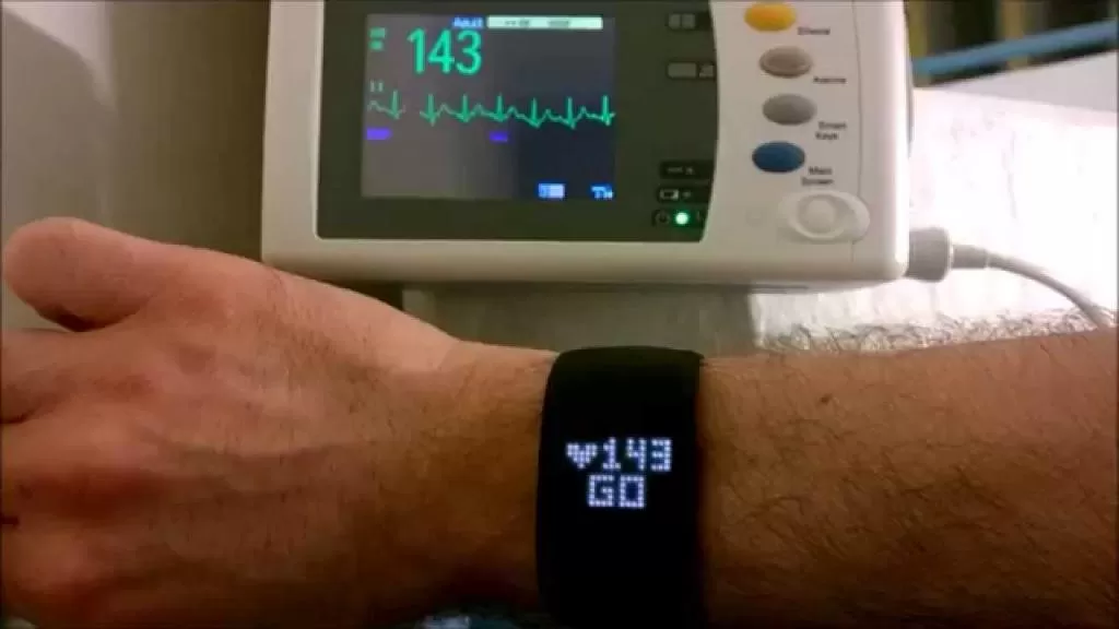 Adidas Micoach Fit Smart/браслет спортивный